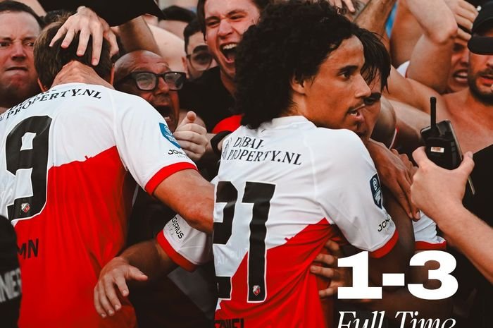 Ivar Jenner merayakan assist-nya