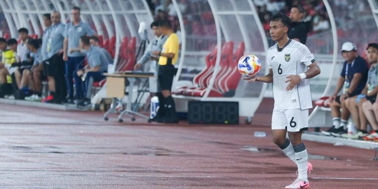 Robi Darwis Timnas U-23 Indonesia by materi bola.com